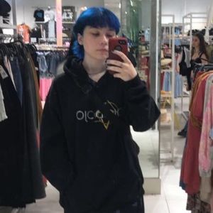 Meet your Posher, Faye